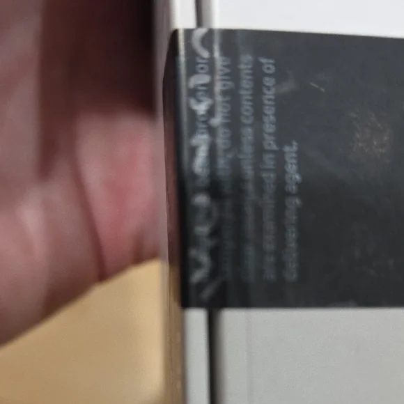 Brand New-Box Is Still Sealed Samsung S20 FE 5G Cloud Navy Color 128 GB. Verizon - Picture 4 of 4